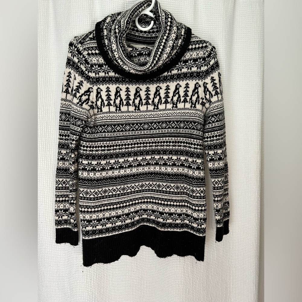 Loft Women’s M holiday, turtleneck sweater